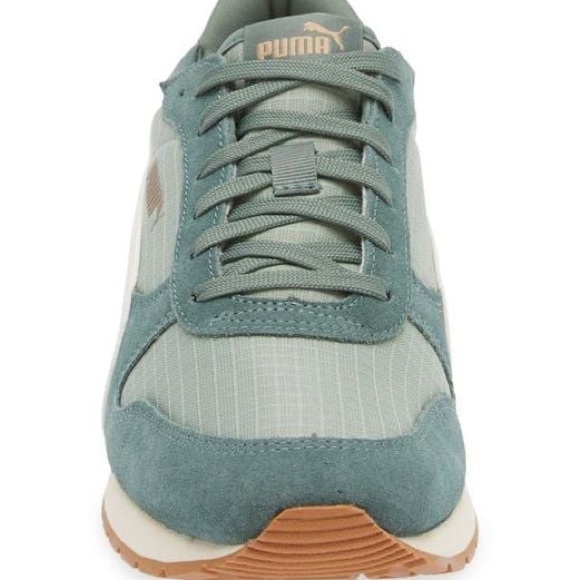 Puma Shoes - NWOB Women’s Green Sr. Siege Leo Running Sneaker Never Worn